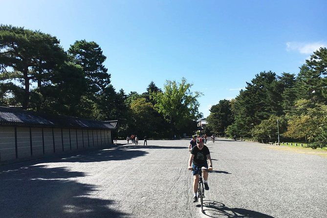 Imagen del tour: Tour en bicicleta de día completo explorando lo mejor de Kioto