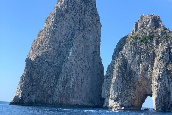 Imagen del tour: Excursión en barco a Capri
