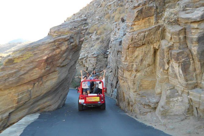 Imagen del tour: Indian Canyons en Jeep, además de un a excursión de senderismo desde Palm Springs