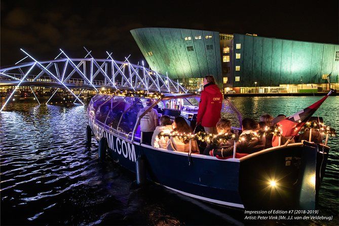 Imagen del tour: Crucero por los canales del Festival de la Luz de Ámsterdam con bebidas ilimitadas