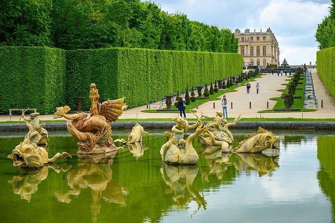 Imagen del tour: Los apartamentos privados y estatales de los reyes con visita privada a los jardines de Versalles