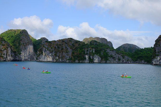 Imagen del tour: Crucero y kayak en la bahía de Lan Ha - Bahía de Halong - Isla Cat Ba
