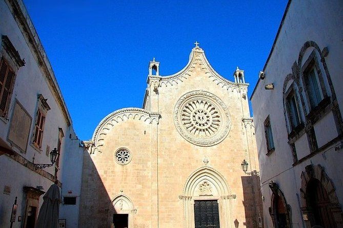 Imagen del tour: OFERTA COMBO 5 Pvt WALKING TOUR (Matera Alberobello Lecce Ostuni Cas. Del monte)