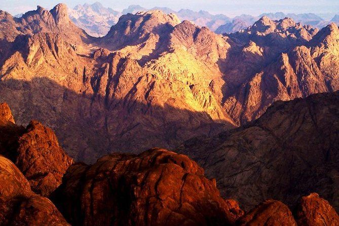 Imagen del tour: Excursión al amanecer del Monte Sinaí y al monasterio de Santa Catalina desde Dahab
