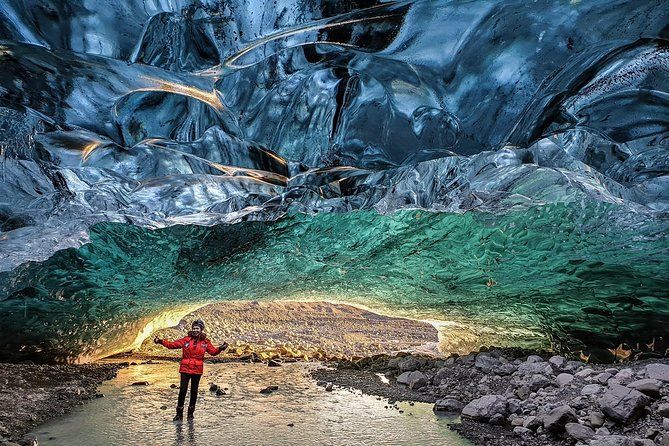 Imagen del tour: La cueva de hielo y el glaciar caminan hacia el cañón del glaciar azul