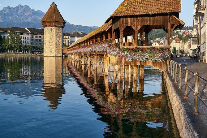 Imagen del tour: Navega a Basilea y luego explora Berna, Lucerna, Zúrich o los Alpes suizos.