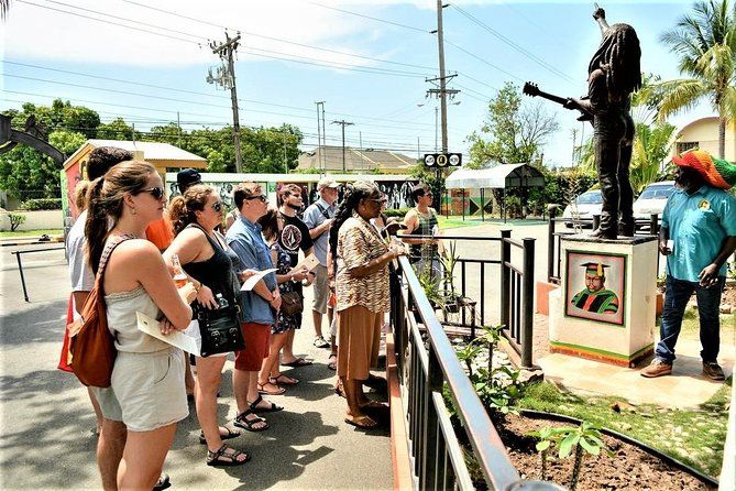 Imagen del tour: Tour privado de Bob Marley Nine Mile y Kingston desde Grand Palladium