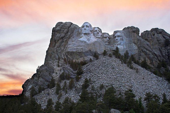 Imagen del tour: Recorrido privado de estreno por Black Hills: Mt Rushmore, Crazy Horse y Custer State Park