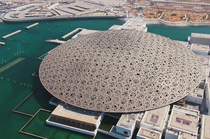 Imagen del tour: Tour privado por la ciudad de Abu Dhabi con el Museo del Louvre y la Gran Mezquita Sheikh Zayed