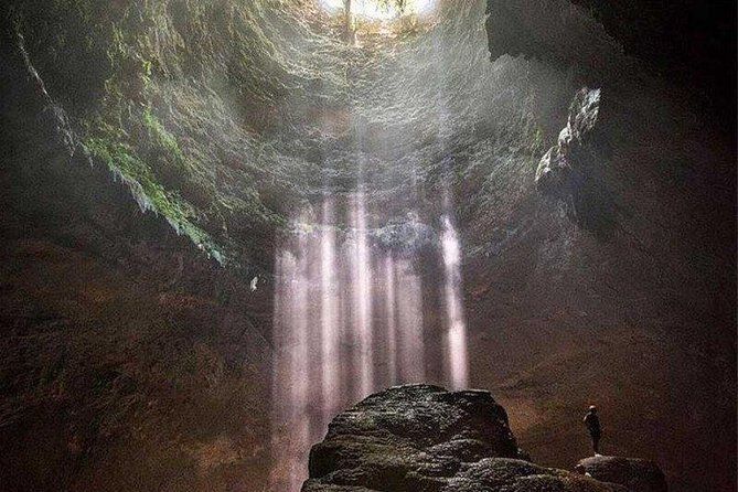 Imagen del tour: Amanecer en el monte Merapi - Cueva de Jomblang - Playa de Timang: la mejor aventura