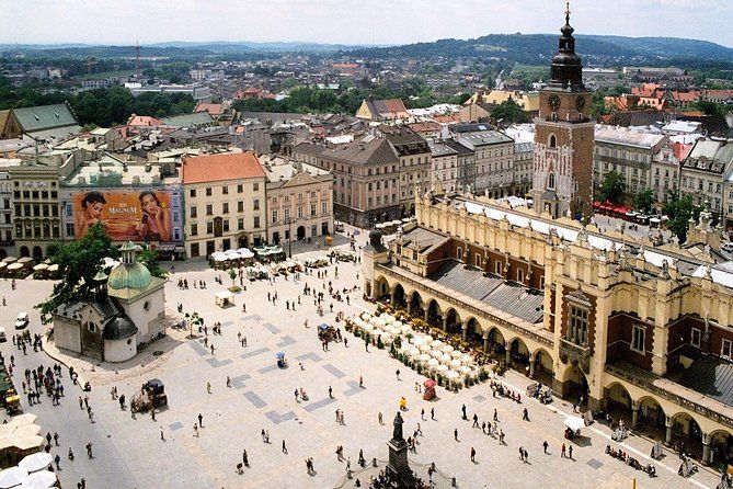 Imagen del tour: Varsovia a Auschwitz y al casco antiguo de Cracovia Excursión de día completo en coche