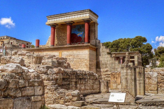 Imagen del tour: Tour privado de medio día al palacio de Knossos (sin colas) y recorrido panorámico por la ciudad