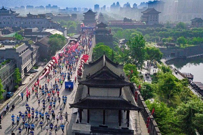 Imagen del tour: Xi'an en un día desde Dalian por aire: guerreros de terracota, muralla y más