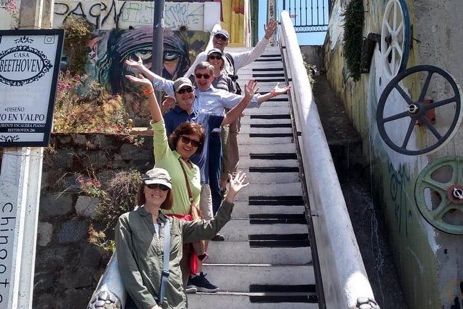 Imagen del tour: Valparaíso Famoso! Walking Tour Premium con Guía Nativo