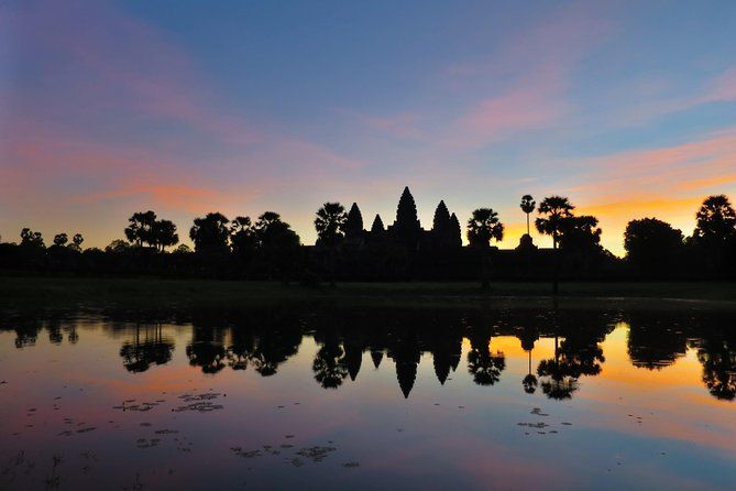 Imagen del tour: Excursión para grupos pequeños al amanecer de Angkor Wat desde Siem Reap