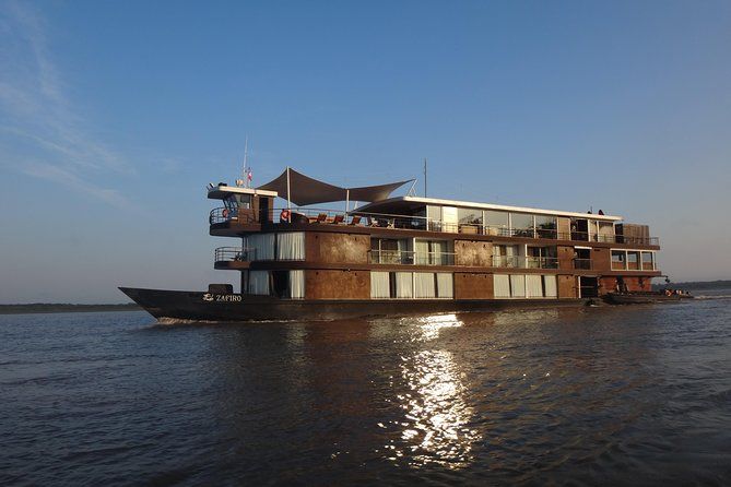 Imagen del tour: Crucero de lujo de 8 días por el río Amazonas desde Iquitos en el 'Zafiro'
