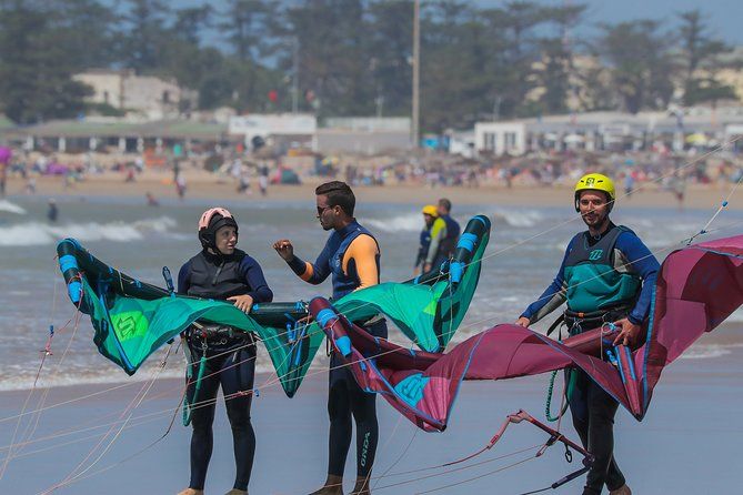 Imagen del tour: Lección de kitesurf semiprivada - 2 personas con 1 instructor en Essaouira