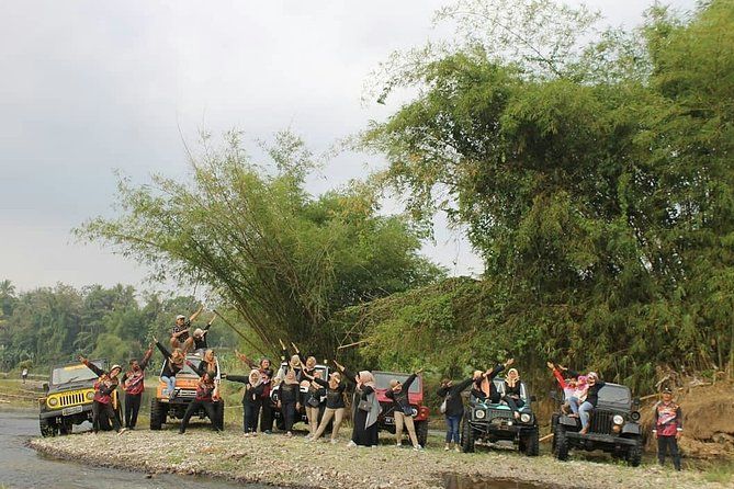 Imagen del tour: Jeep Parang Menoreh Aventura Borobudur