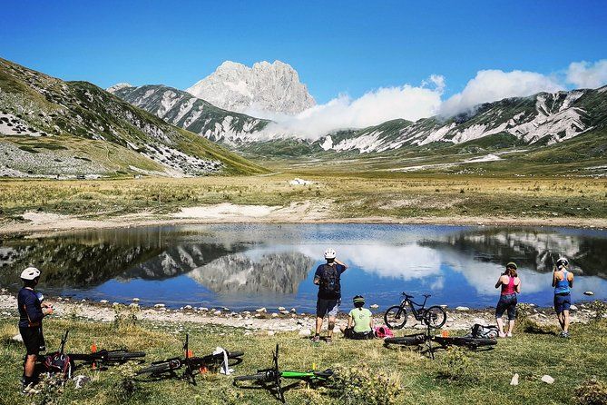 Imagen del tour: Tour guiado de E-MTB a los lagos de Campo Imperatore