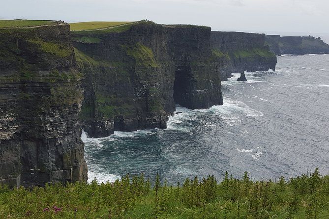 Imagen del tour: Desde Ennis: visita guiada por los acantilados de Moher y The Burren