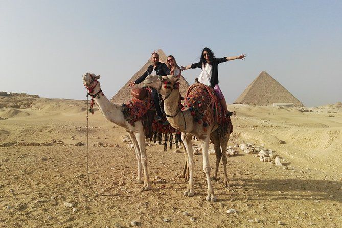 Imagen del tour: Tour privado a las pirámides de Giza, la esfinge con paseo en camello y almuerzo