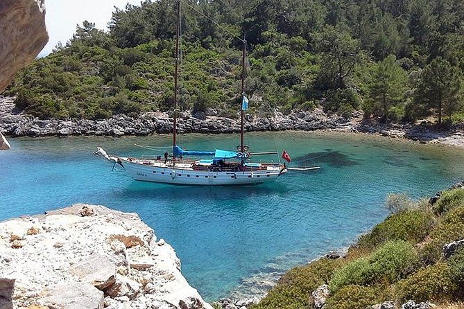 Imagen del tour: Crucero azul en un yate privado - Marmaris a Marmaris feat. Golfo de Hisarönü