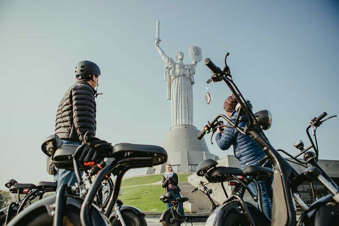 Imagen del tour: Excursión en scooter eléctrico a Motherland Monument Fat Tire