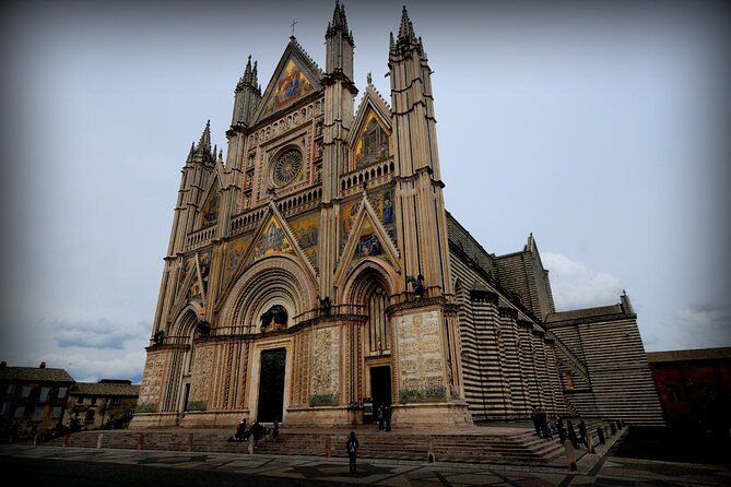 Imagen del tour: Orvieto y Civita di Bagnoregio, incluido el recorrido subterráneo y el almuerzo