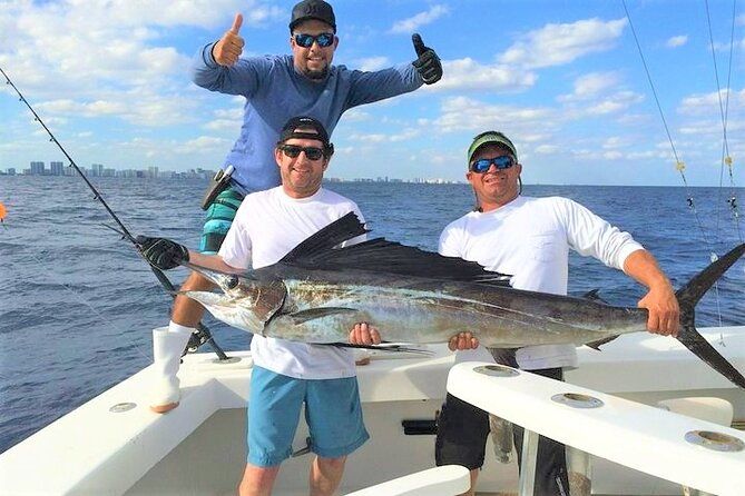 Imagen del tour: Carta privada de pesca en alta mar de 4 horas de caza mayor en Fort Lauderdale