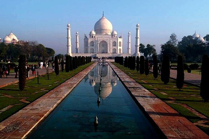 Imagen del tour: Ahmedabad a Taj Mahal y Agra Fort Tour privado el mismo día con vuelos de regreso