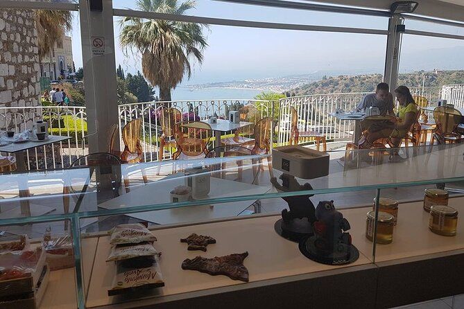 Imagen del tour: La mejor excursión en tierra Etna, Taormina, Messina con degustación de productos sicilianos