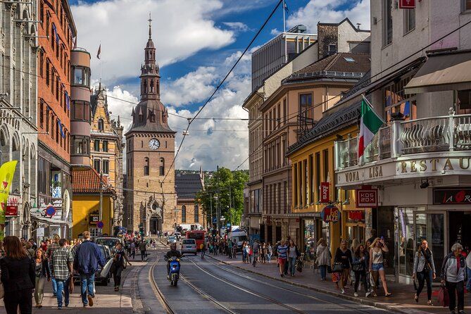 Imagen del tour: Vista privada a pie de los lugares esenciales de Oslo