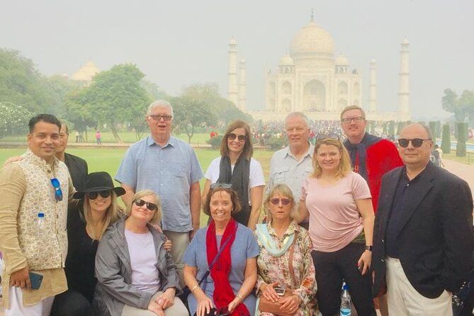 Imagen del tour: Excursión privada de un día al Taj Mahal en el tren expreso con almuerzo. Todo incluido