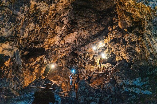 Imagen del tour: Explore las cuevas de Lanquin en un tour de un día completo desde Cobán: todo incluido