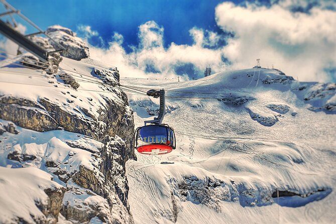 Imagen del tour: Majestad alpina: tour privado exclusivo al monte Titlis desde Basilea