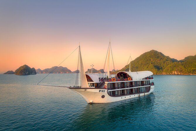 Imagen del tour: Sena Cruises: Lan Ha Bay 2 días 1 noche (Pensión completa)