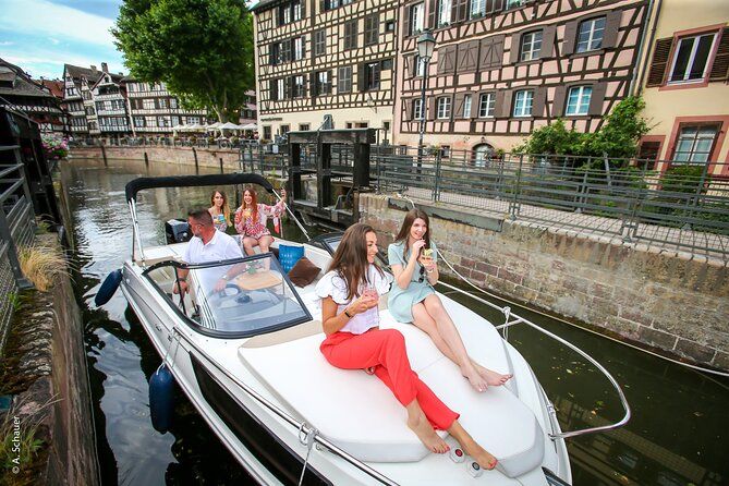 Imagen del tour: Tour privado de Estrasburgo en un barco privatizado con Skipper