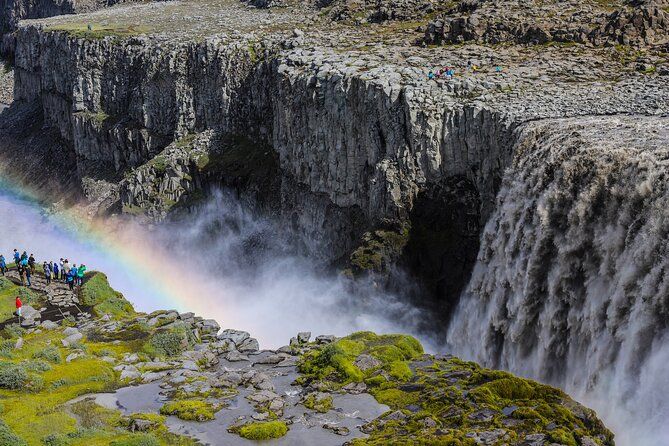 Imagen del tour: Excursión de un día al lago Myvatn, Dettifoss y Goddafoss Waterfalls desde Akureyri