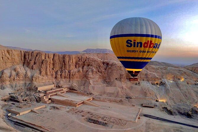 Imagen del tour: Paseo en globo aerostático al amanecer sobre Luxor