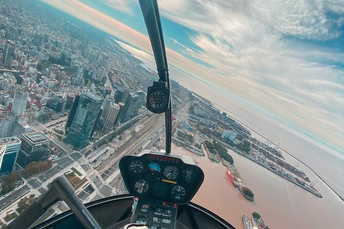 Imagen del tour: Vuelo Privado en Helicóptero sobre La Ciudad de Buenos Aires