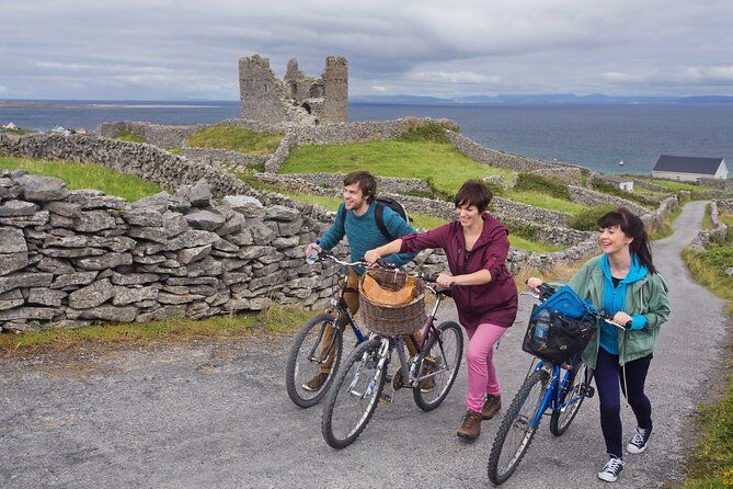 Imagen del tour: Tour en bicicleta por las islas Aran con té y bollos - Excursión de un día a Inisheer desde Doolin