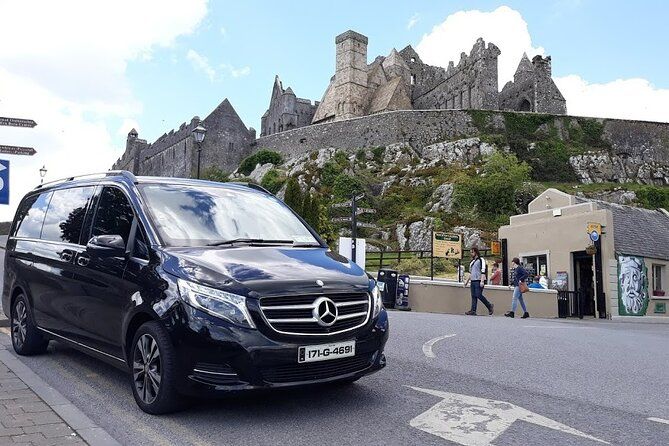 Imagen del tour: Tour privado al Rock of Cashel, Cahir y el castillo de Blarney desde Dublín