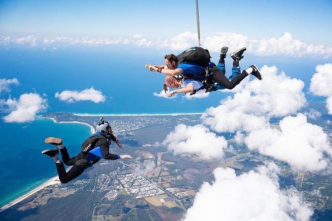 Imagen del tour: Salto en paracaídas en tándem en Byron Bay
