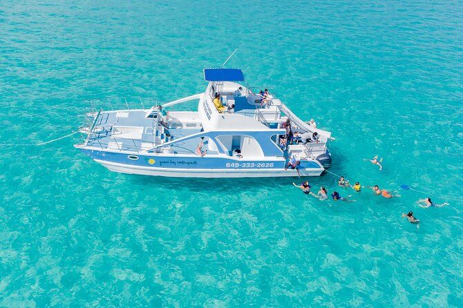 Imagen del tour: Tour privado en catamarán de 4 horas desde Providenciales en Turks y Caicos