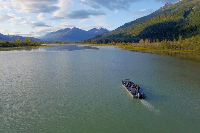 Imagen del tour: Aventura en lancha motora por el río Chilkat en Haines