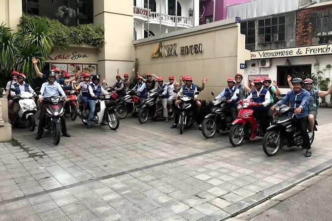 Imagen del tour: Excursión en moto de medio día a Hue: campo auténtico de Vietnam, historia, cultura