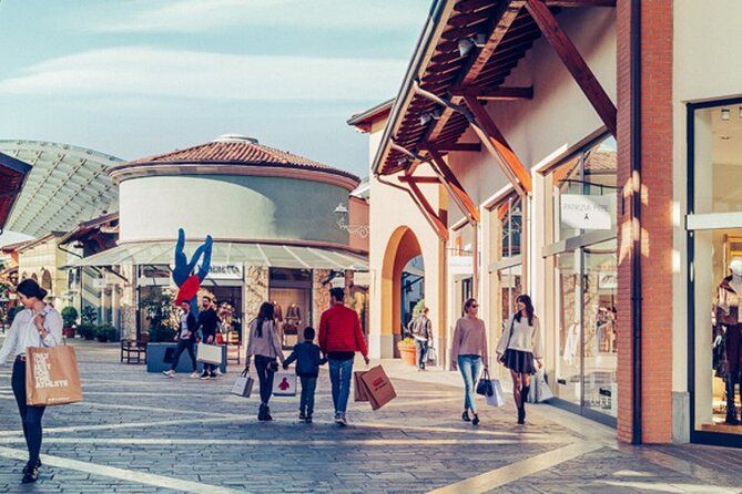 Imagen del tour: Recorrido por el outlet de Brescia y Franciacorta. Salida desde el lago de Garda