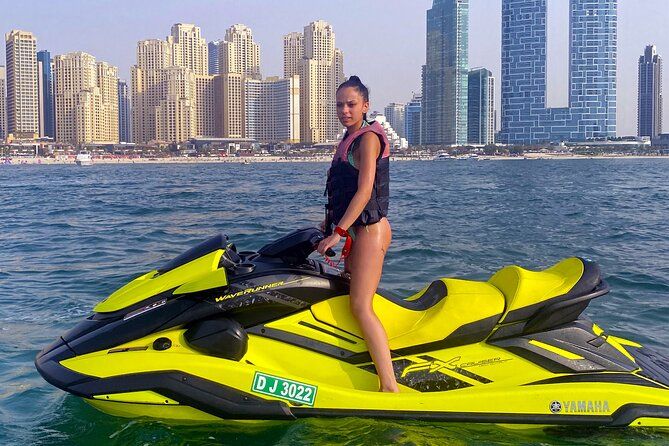 Imagen del tour: Las mejores motos acuáticas de Dubái: tour de 1 hora por el puerto deportivo de Dubái
