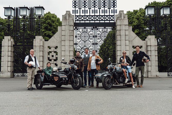 Imagen del tour: Tour de 2 horas por lo más destacado de Oslo en moto retro con sidecar