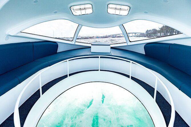 Imagen del tour: Recorrido ecológico semisumersivo en barco con fondo de cristal en Paradise Island Bahamas